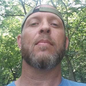 Meet your Posher, Levi